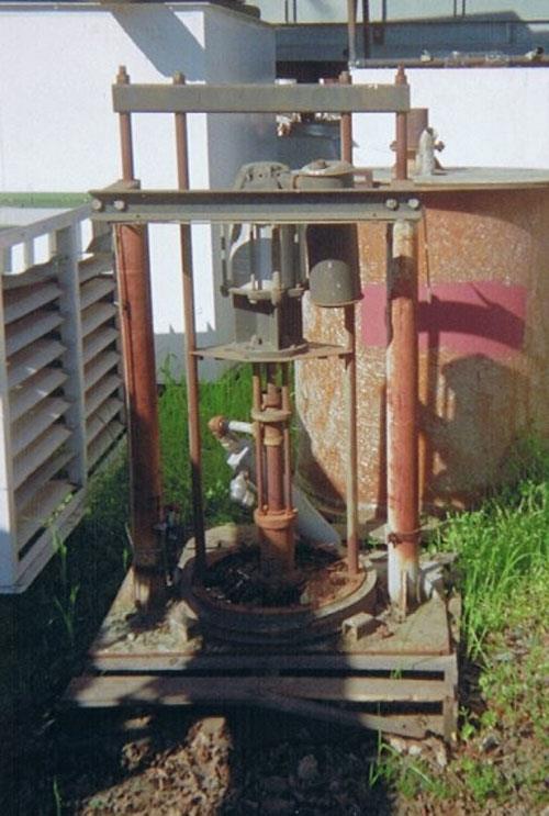 Ingersoll Rand Aro Extrusion Pump, Model 650-870-25p)