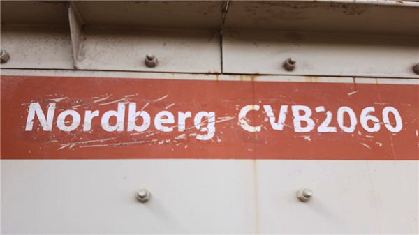 Metso Model Cvb 2060, 2m X 6m (6' X 20') Inclined Screen)